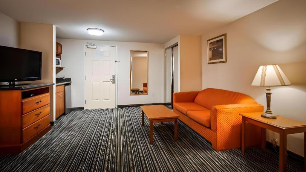 Best Western Plus Twin View Inn And Suites Реддинг Экстерьер фото