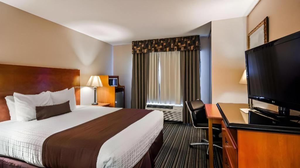 Best Western Plus Twin View Inn And Suites Реддинг Экстерьер фото