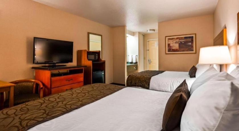 Best Western Plus Twin View Inn And Suites Реддинг Экстерьер фото